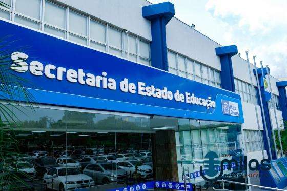 SECRETARIA
