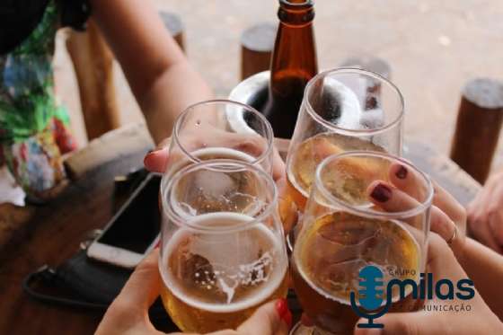 cerveja-brinde-bebida-alcool-bar-buteco.jpg