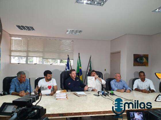 Entrega da licença ambiental para Tangará da Serra.jpg